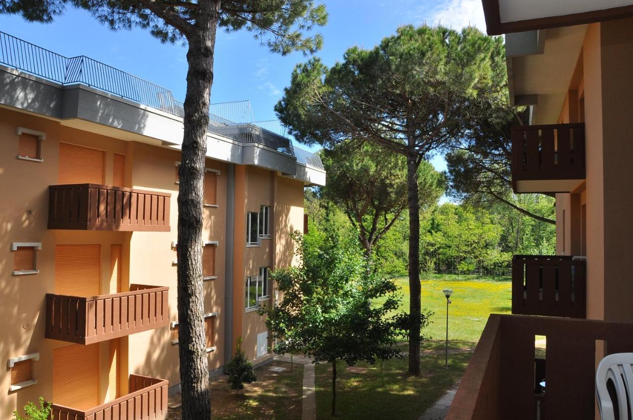 Condominio Corinzia Bibione Eksteriør bilde